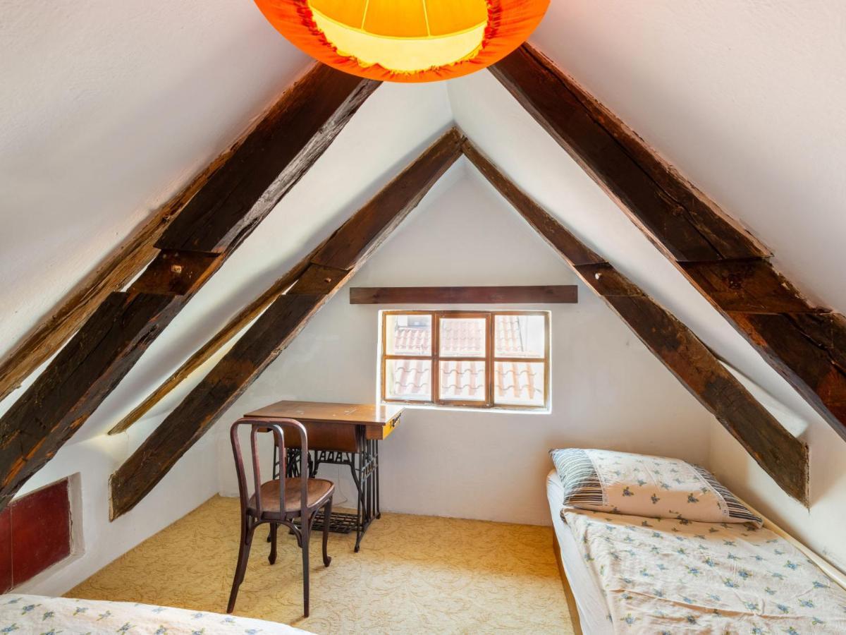 Apartment Nerudova By Interhome Prága Kültér fotó